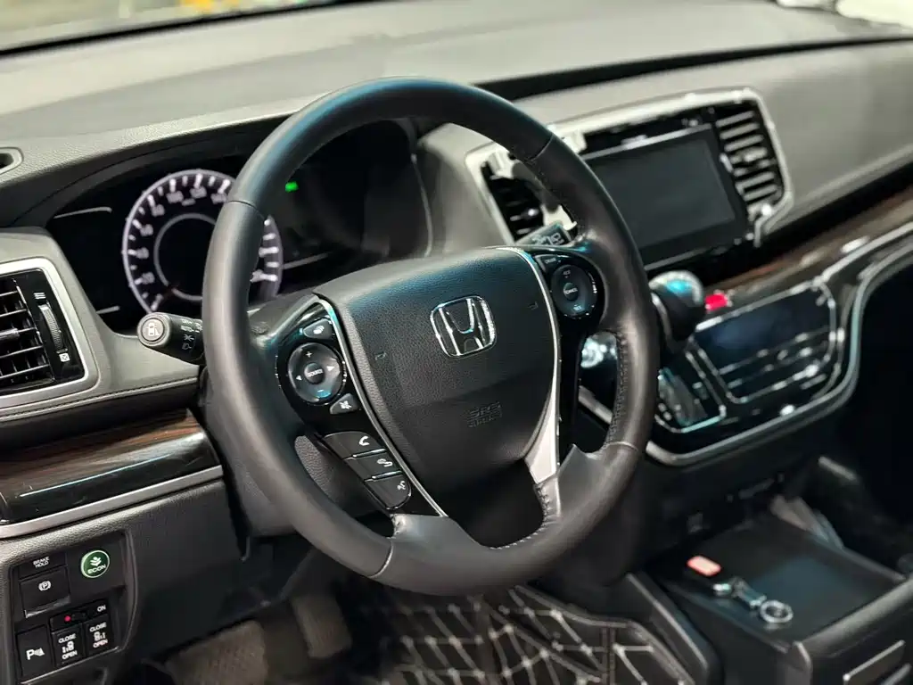 Honda Odyssey — миниатюра 5