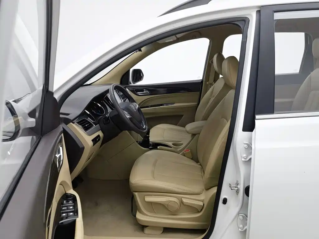 Baojun 730 — миниатюра 10