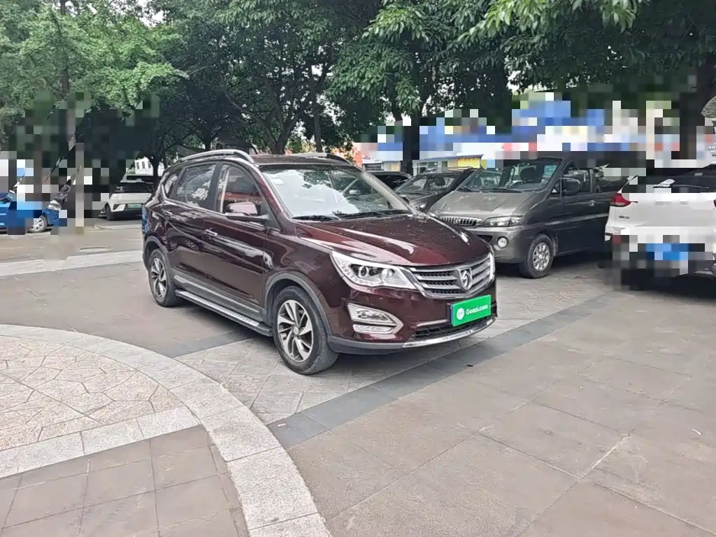 Baojun 560 2015 1.8L MT Luxury