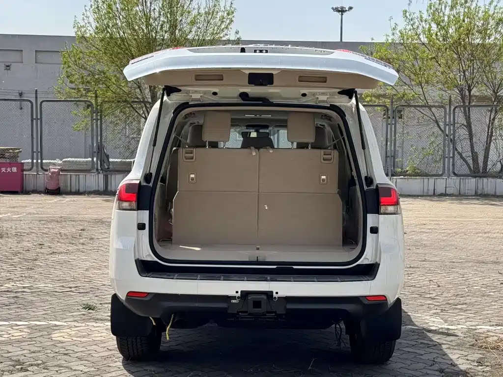 Toyota Land Cruiser — миниатюра 6