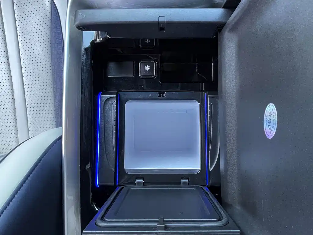 Mercedes-Benz Vito — миниатюра 13