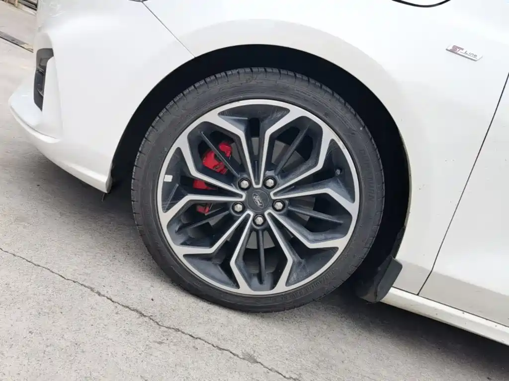 Ford Focus — миниатюра 23