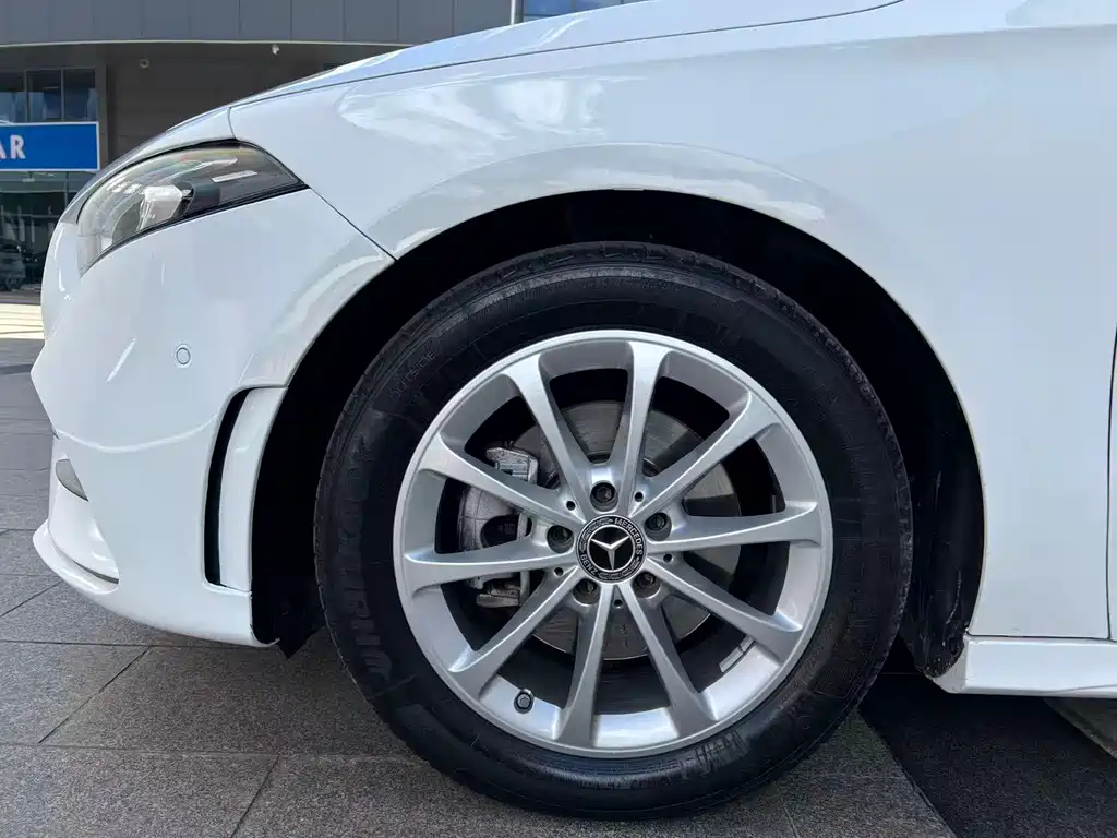 Mercedes-Benz A-Class — миниатюра 5