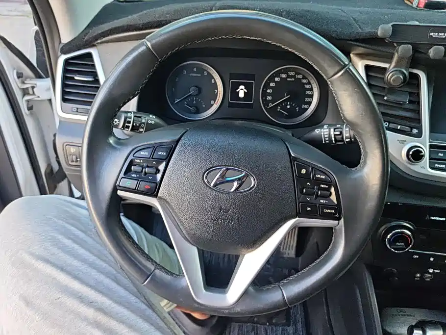 Hyundai Tucson — миниатюра 15