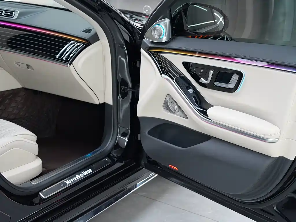 Mercedes-Benz S-Class — миниатюра 23