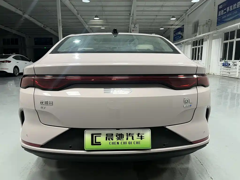 BYD Qin L — миниатюра 5