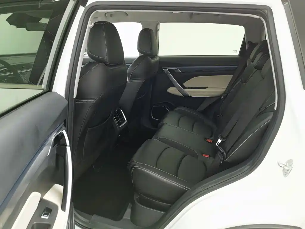 Geely Boyue — миниатюра 15
