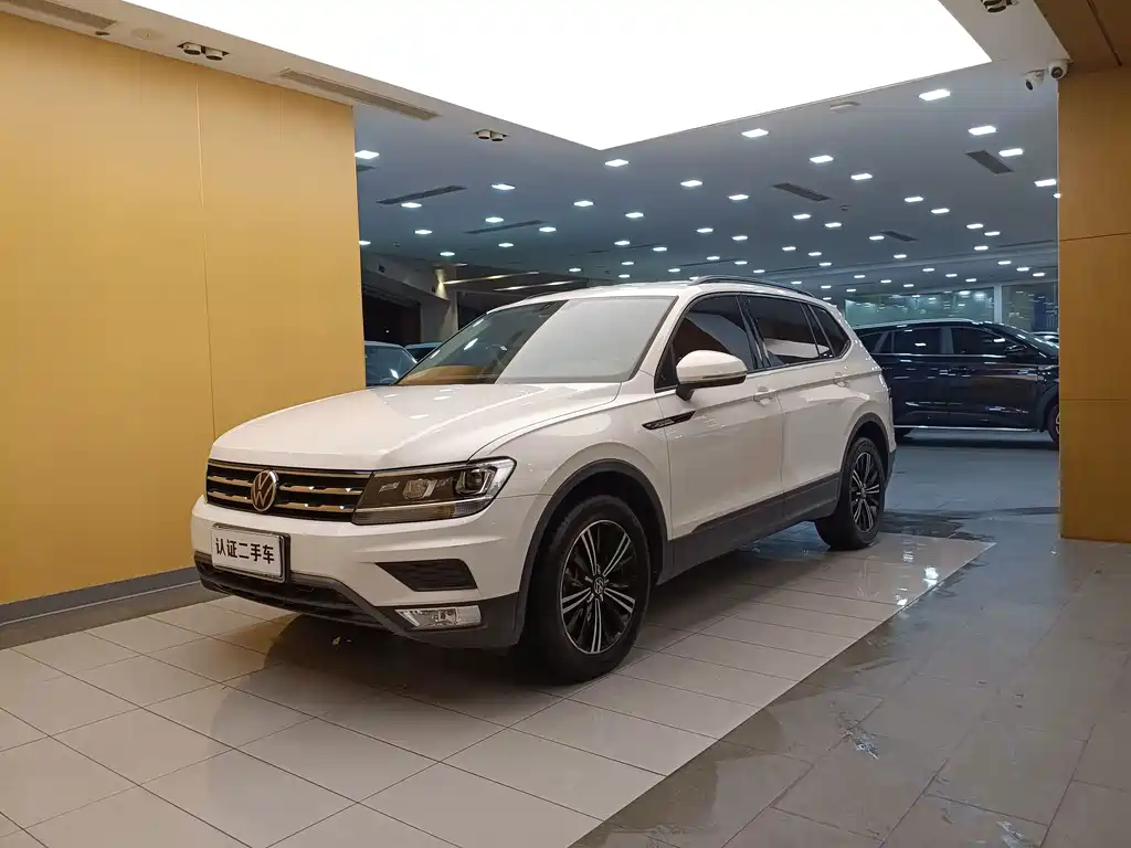 Volkswagen Tiguan L