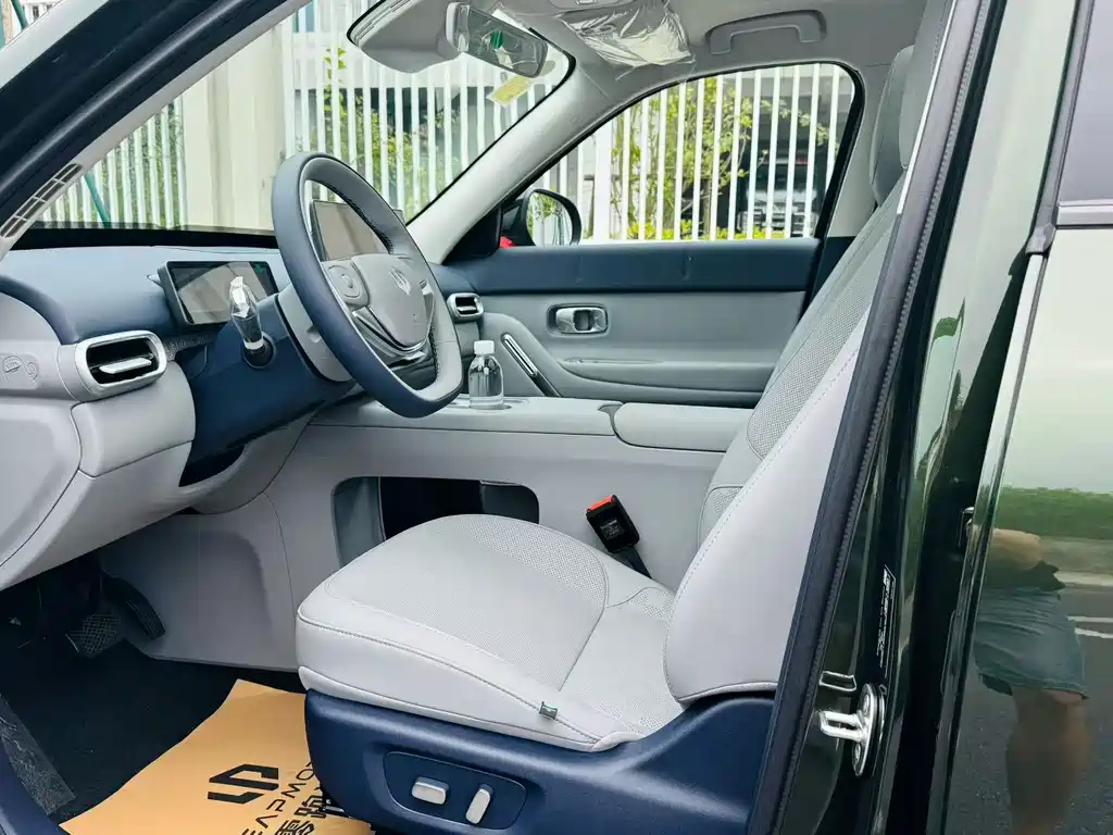 Leapmotor Leapmotor A10 — миниатюра 4