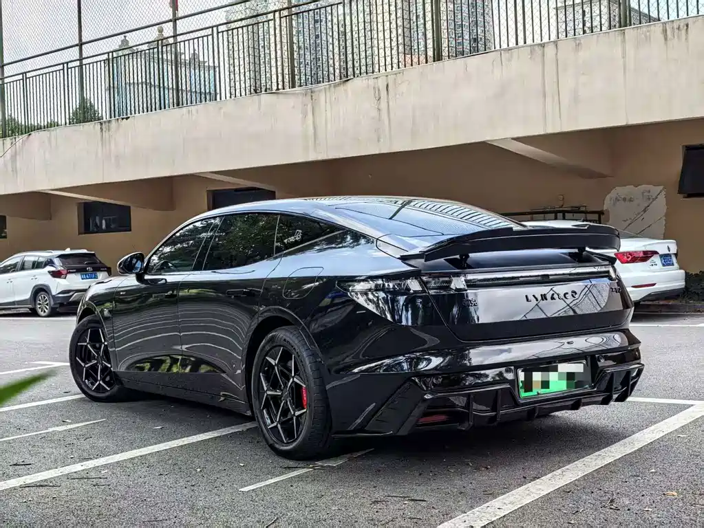 Lynk & Co Z10 — миниатюра 11