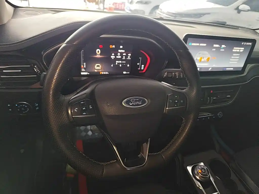 Ford Focus — миниатюра 11