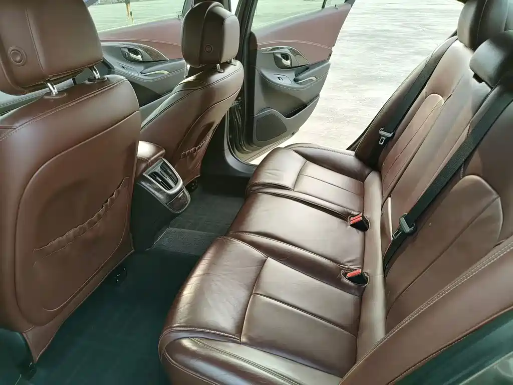 Buick LaCrosse 2013 2.4L SIDI Luxury Comfort