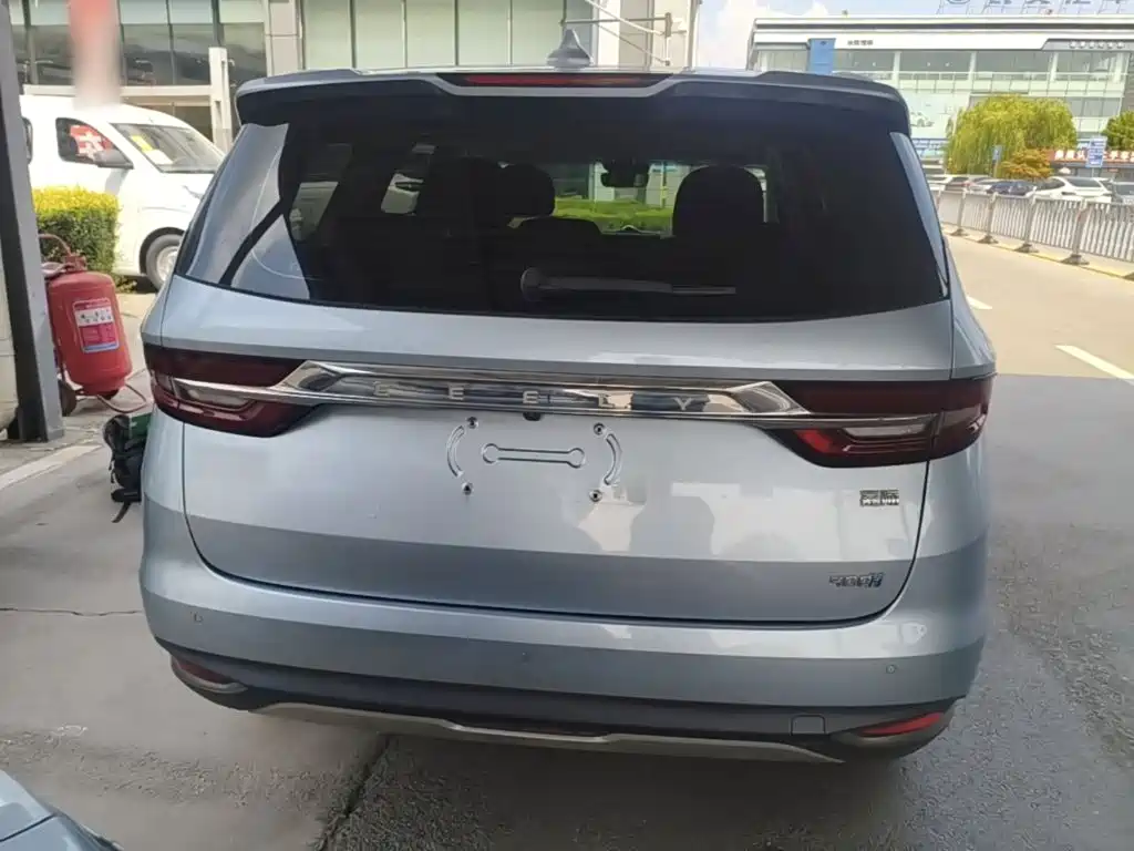 Geely Jia Ji New Energy — миниатюра 6