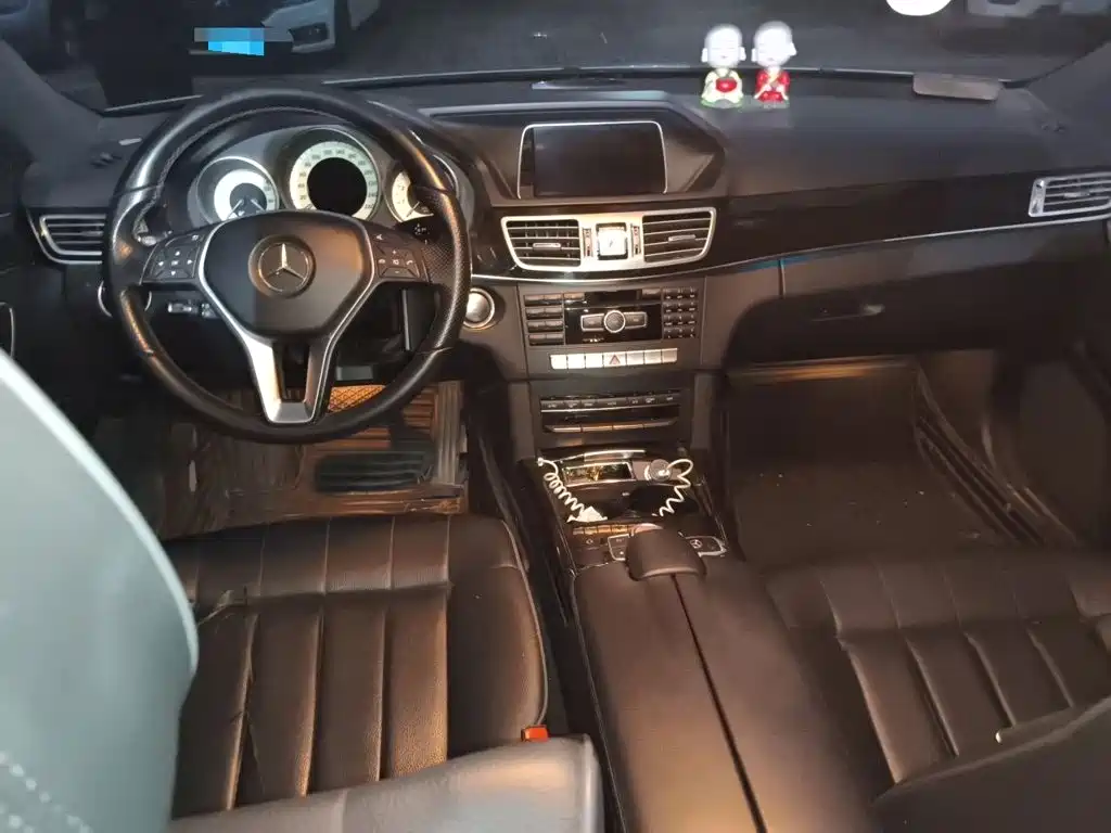 Mercedes-Benz E-Class — миниатюра 13