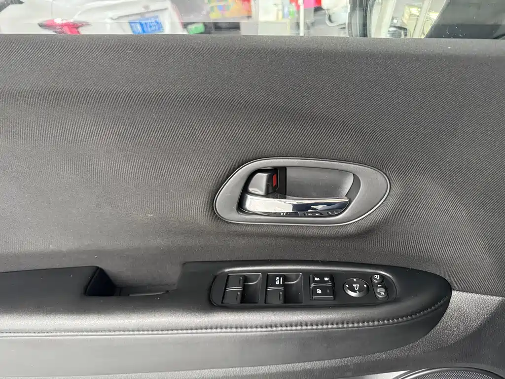 Honda Vezel — миниатюра 11