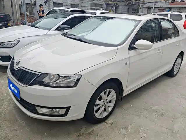 2015 Skoda Rapid