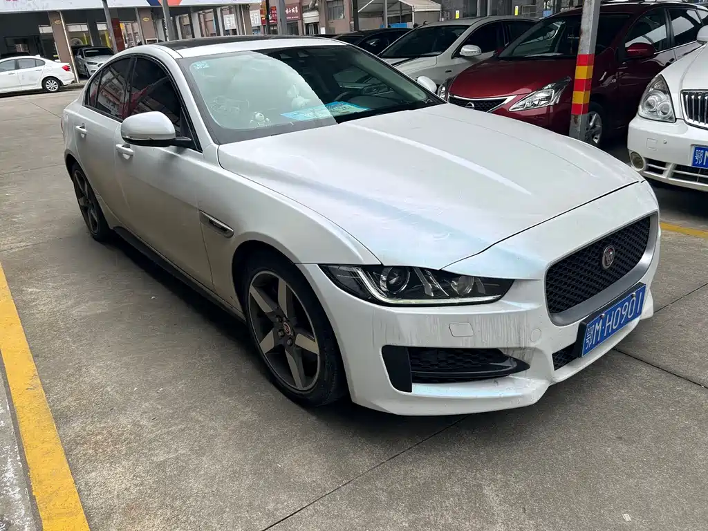 Jaguar XE 2018 2.0T 200PS R-Sport Sport