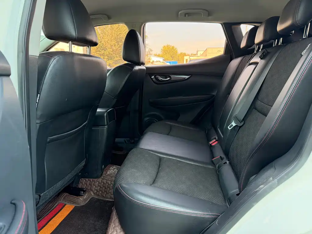 Nissan Qashqai — миниатюра 5