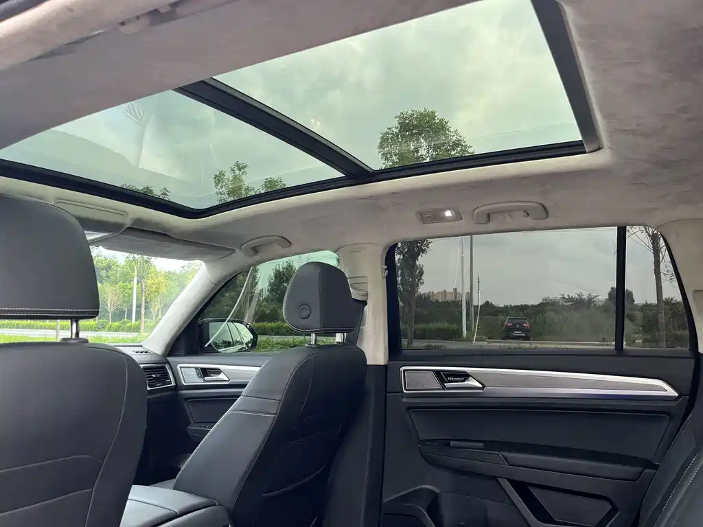 Volkswagen Teramont — миниатюра 12