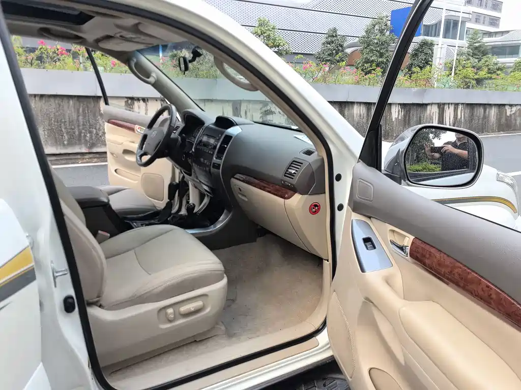 Toyota Prado (Import) — миниатюра 32