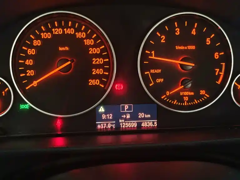 BMW 3 Series — миниатюра 7