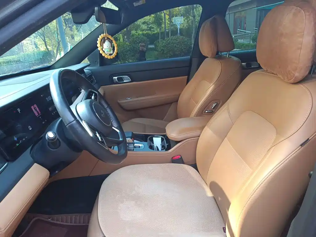 Li Auto Li ONE — миниатюра 11