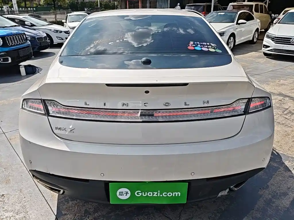 Lincoln MKZ — миниатюра 6