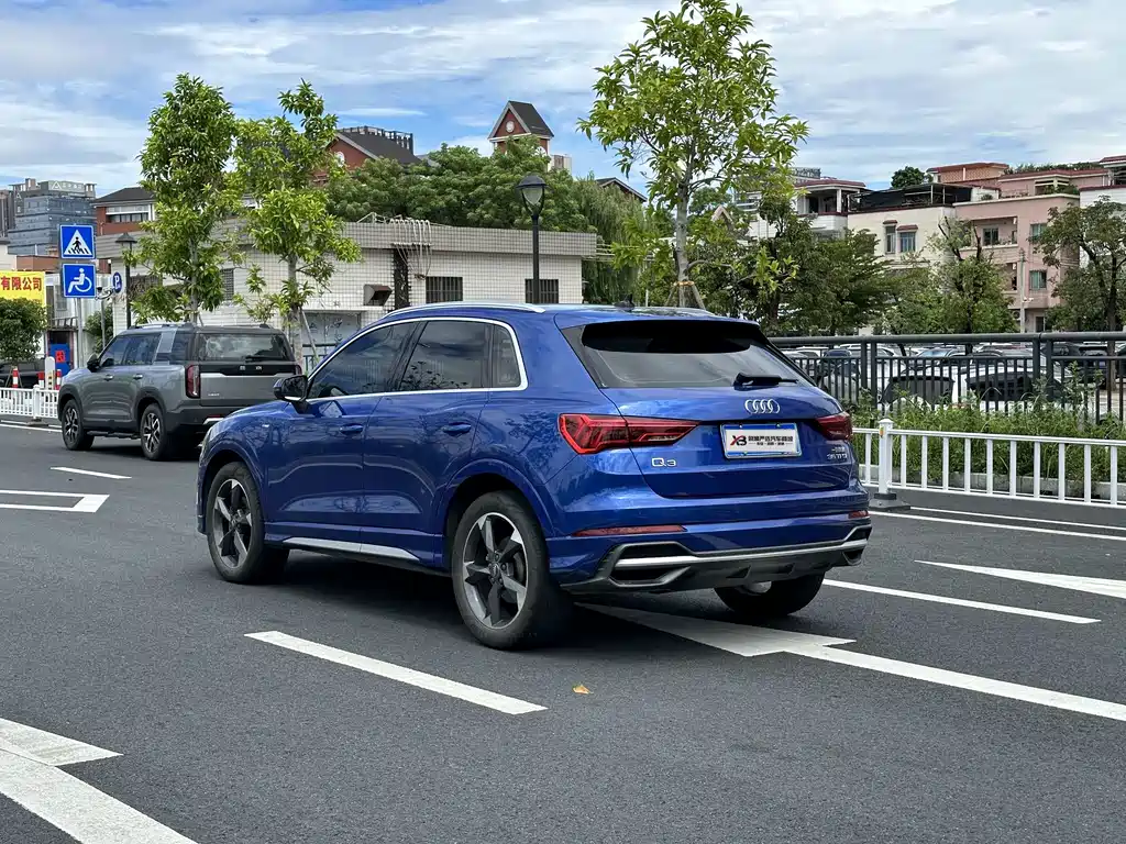 Audi Q3 — миниатюра 5