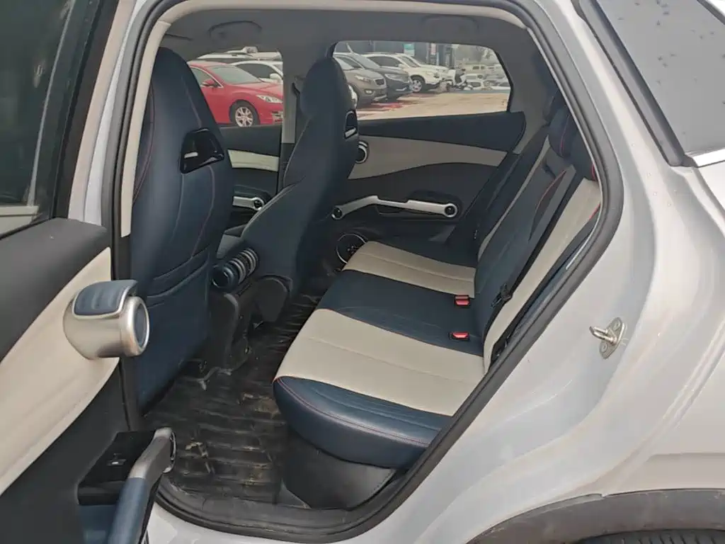 BYD Yuan Plus — миниатюра 17