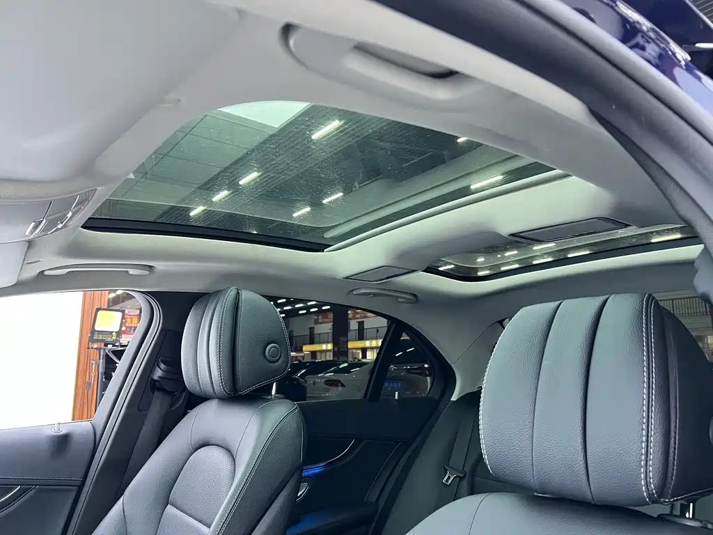 Mercedes-Benz C-Class — миниатюра 20