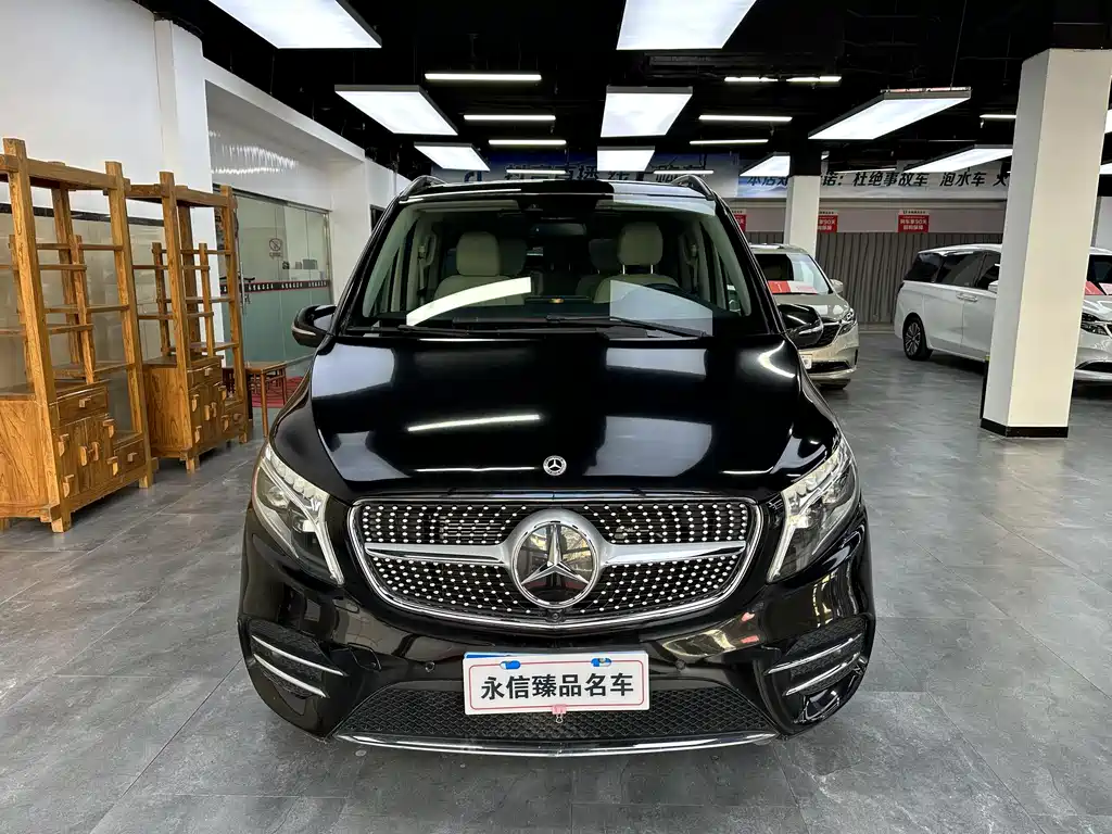 MERCEDES-BENZ V CLASS