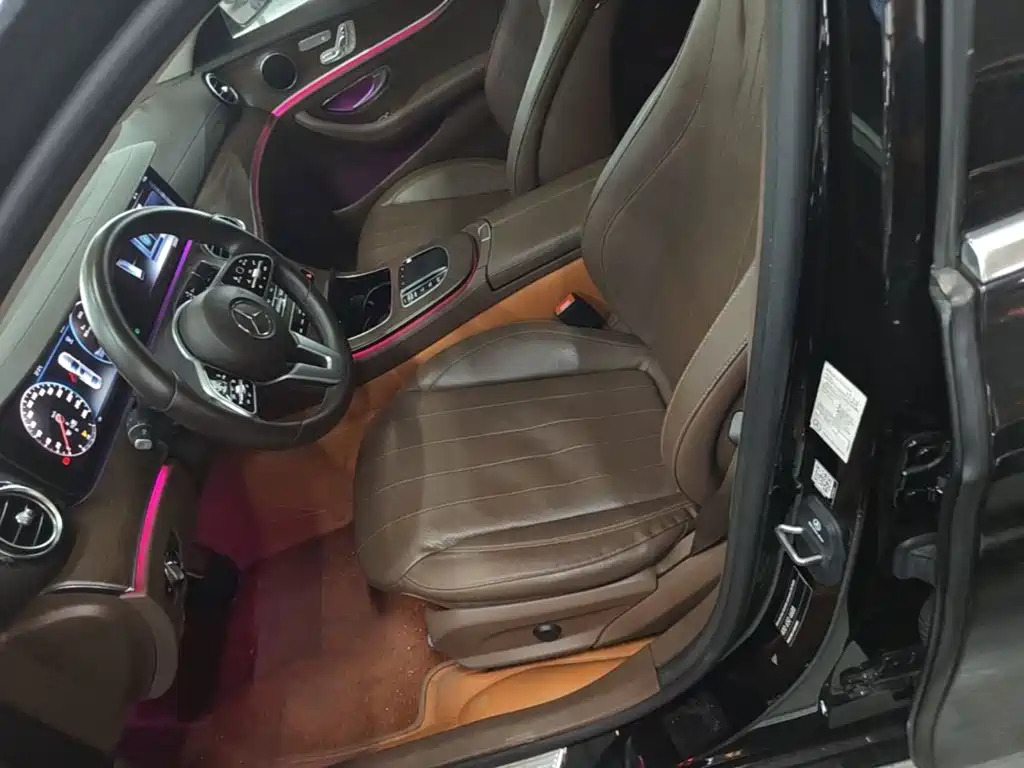 Mercedes-Benz E-Class — миниатюра 15