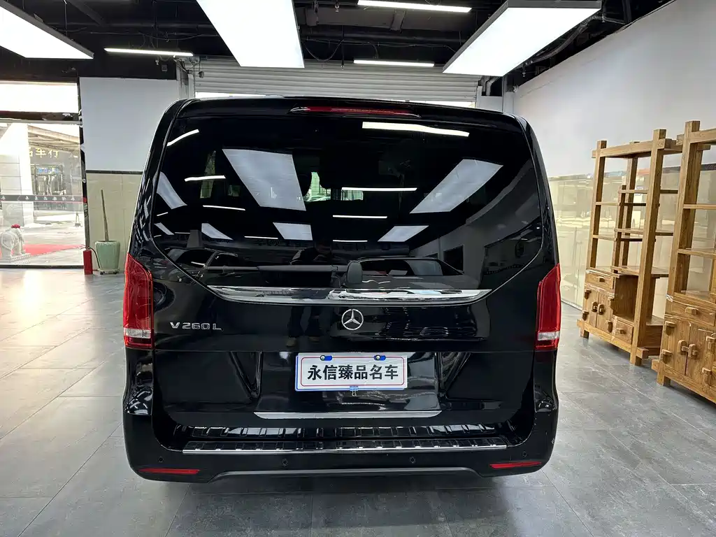 MERCEDES-BENZ V CLASS