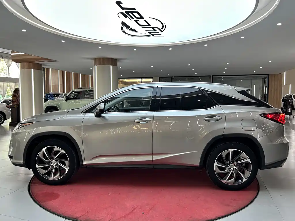 Lexus RX — миниатюра 8