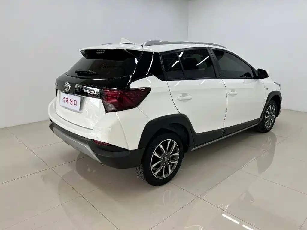 Toyota Yaris L — миниатюра 4