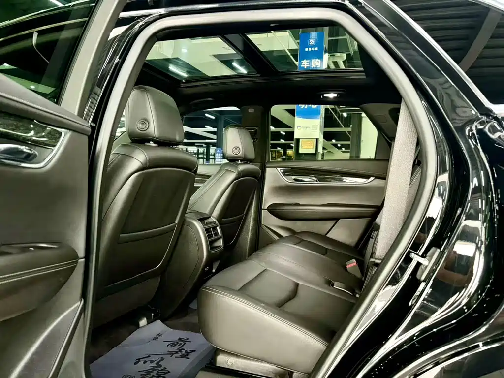 Cadillac XT5 — миниатюра 6
