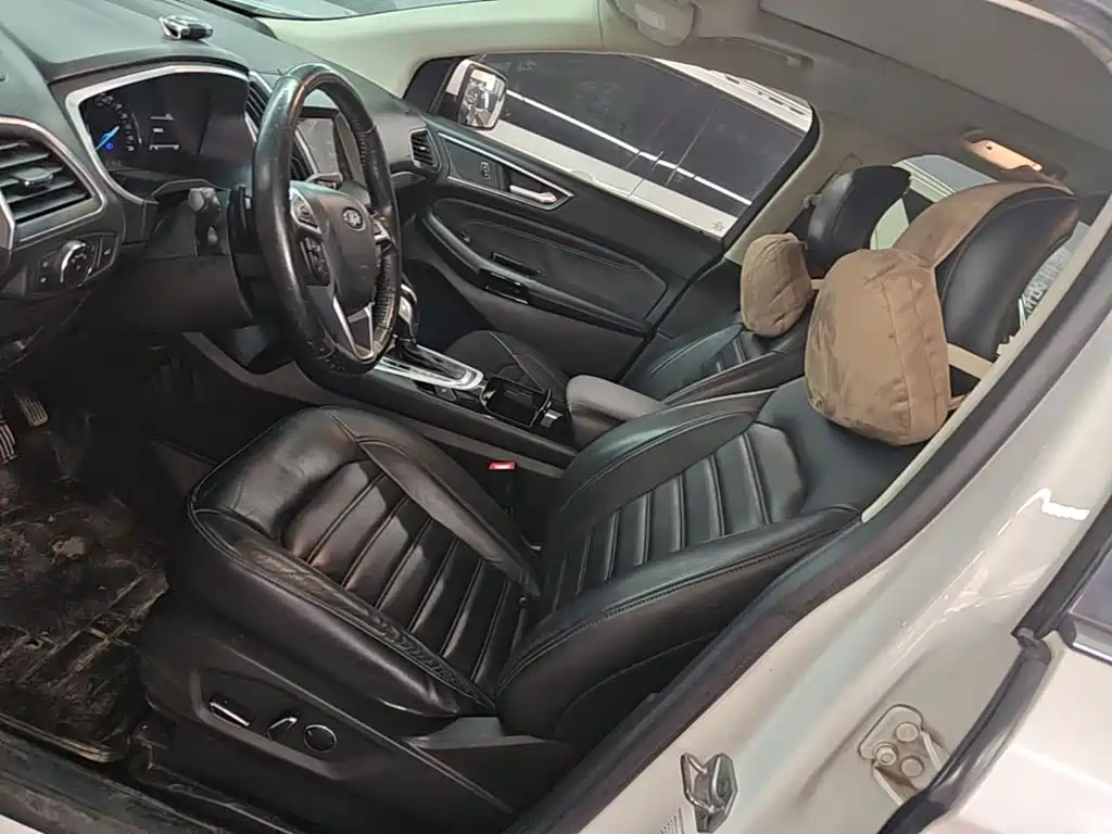Ford Edge — миниатюра 15