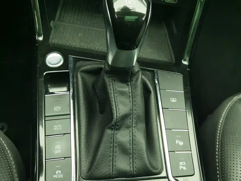 Volkswagen Passat — миниатюра 13