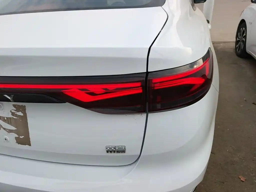 Geely Emgrand — миниатюра 8