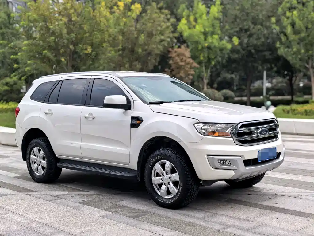 Ford Everest — миниатюра 3