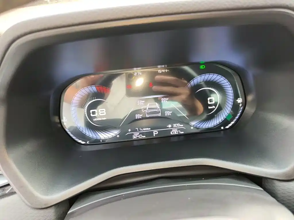 Geely Emgrand — миниатюра 12