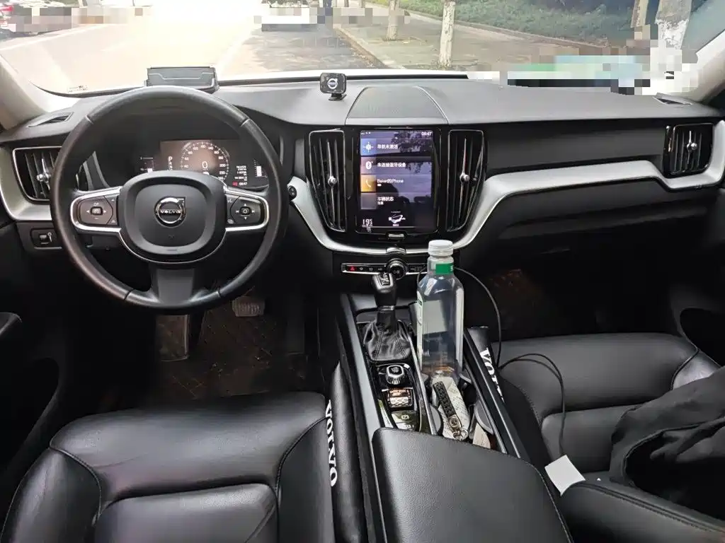 Volvo XC60 — миниатюра 13