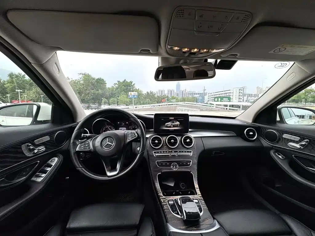 Mercedes-Benz C-Class — миниатюра 9