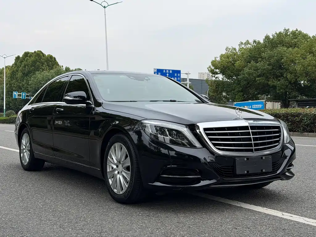 Mercedes-Benz S-Class — миниатюра 3