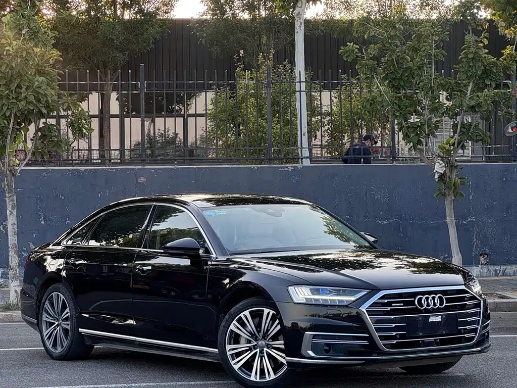 Audi A8 — миниатюра 3