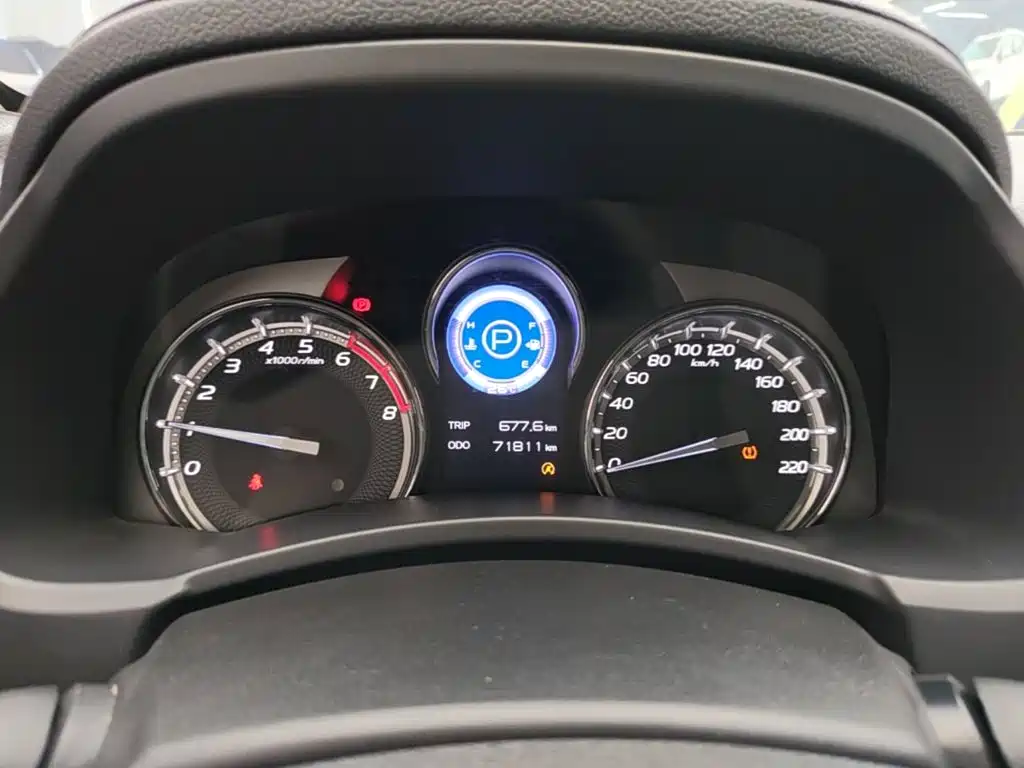 Isuzu Lingtuo — миниатюра 12