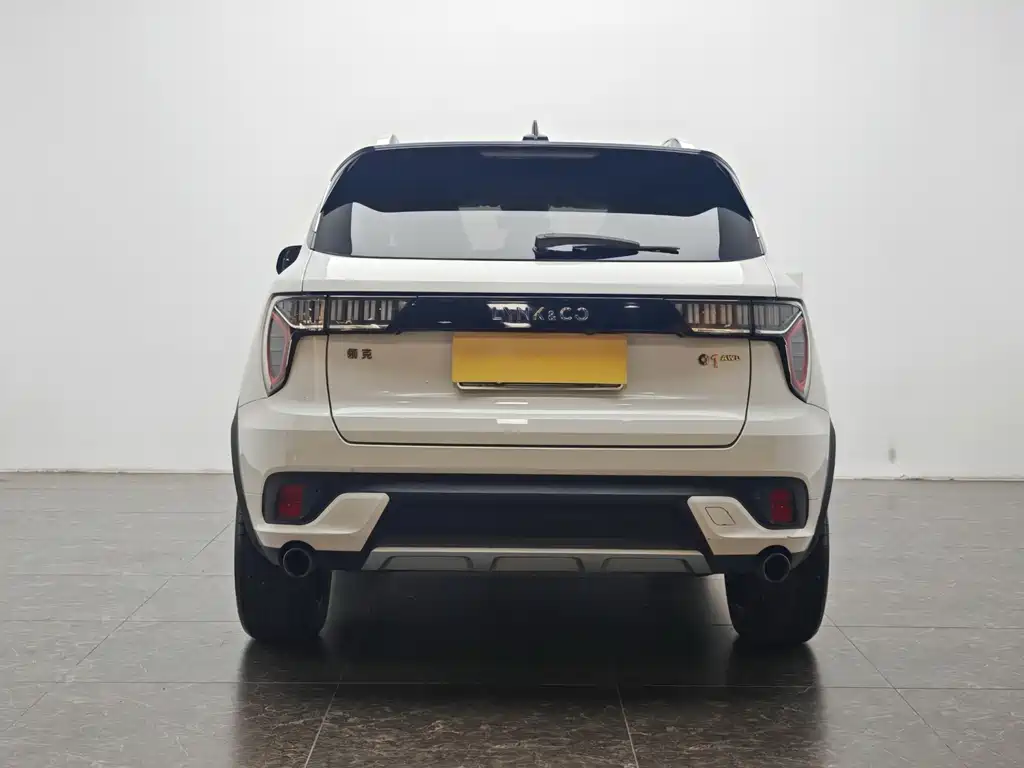 Lynk & Co 01 2017 2.0T Pro