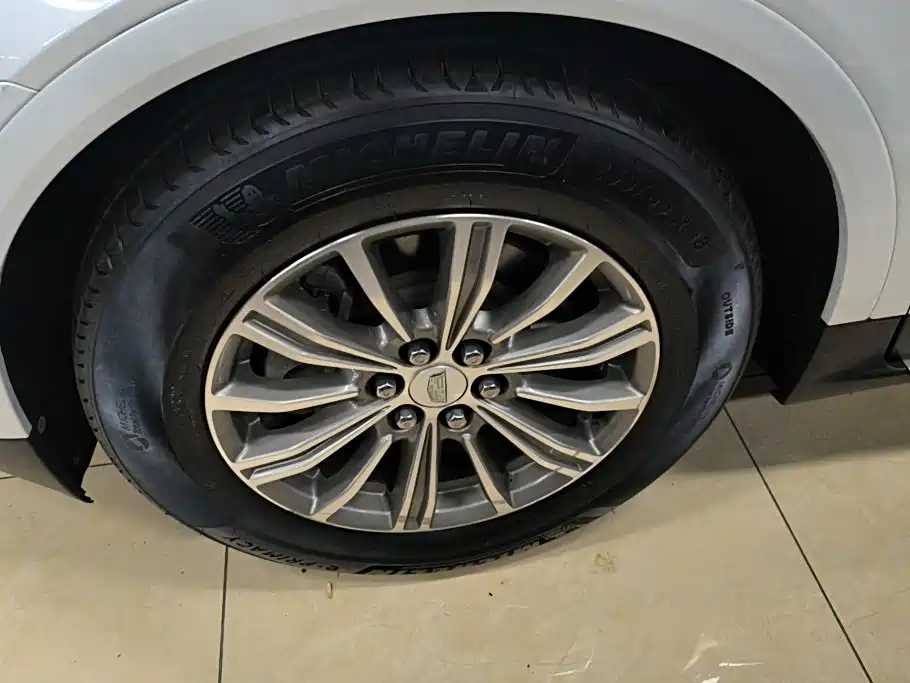 Cadillac XT5 — миниатюра 6