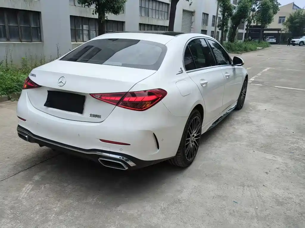 Mercedes-Benz C-Class — миниатюра 9