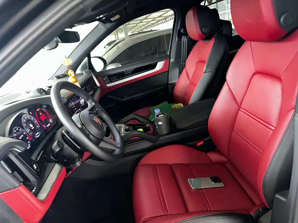 Porsche Cayenne — миниатюра 2
